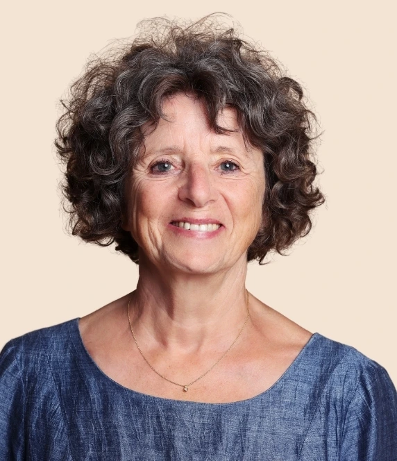 Laure-de-Pelichy-Familya-Orleans (1).webp
